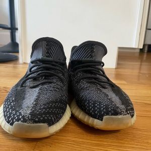 Adidas Yeezy Boost 350 v2 Carbon Mens Sneakers